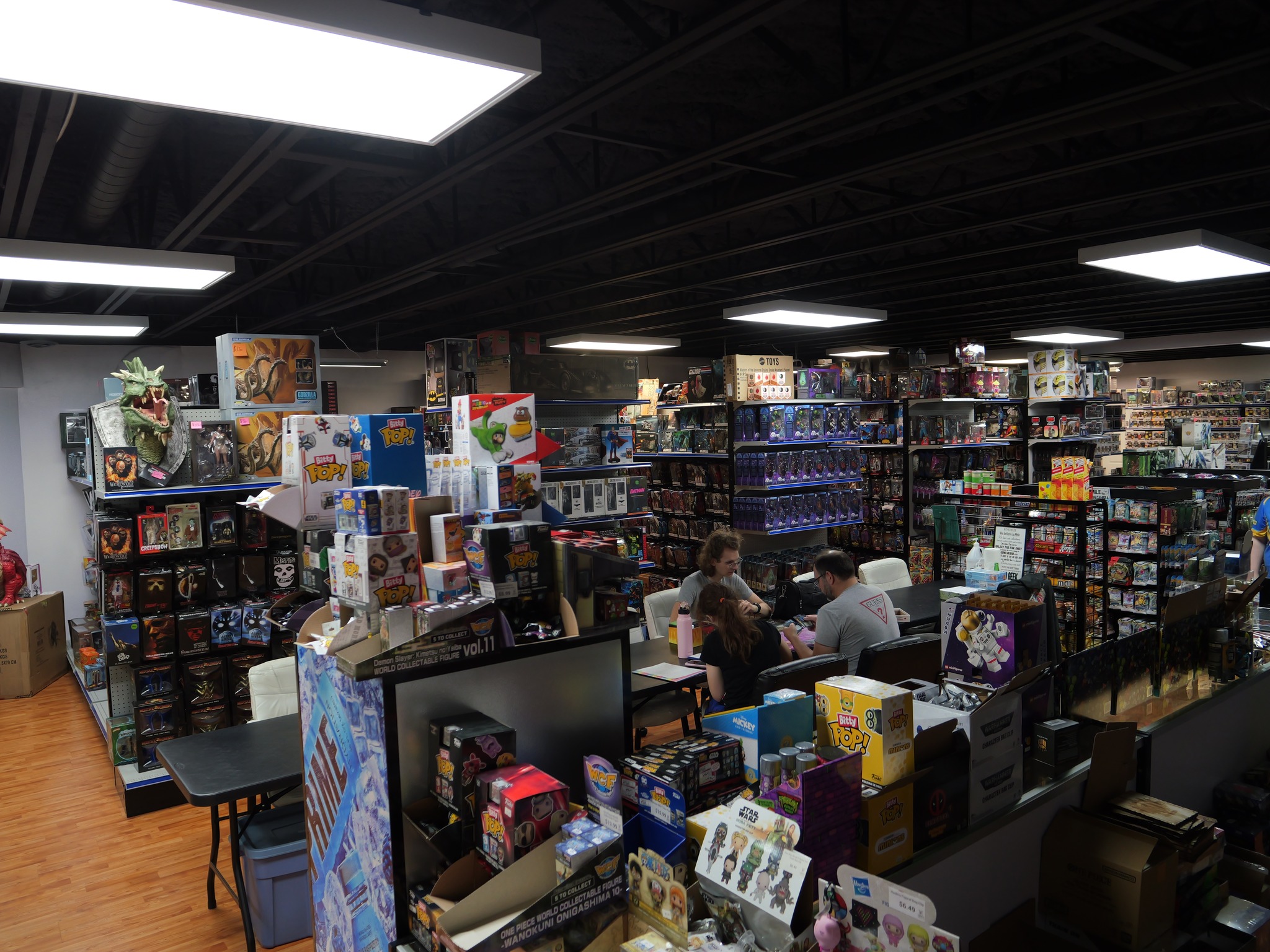 Store Pictures